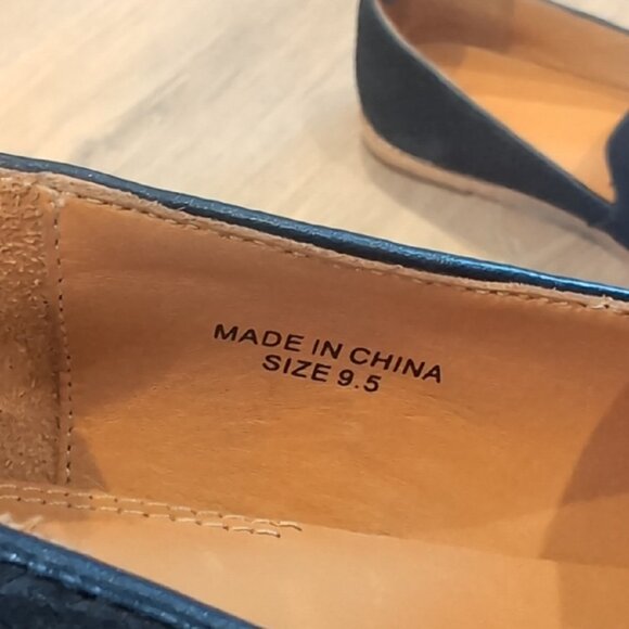 Bill Blass Dark Blue Textured Loafers - Picture 3 of 8